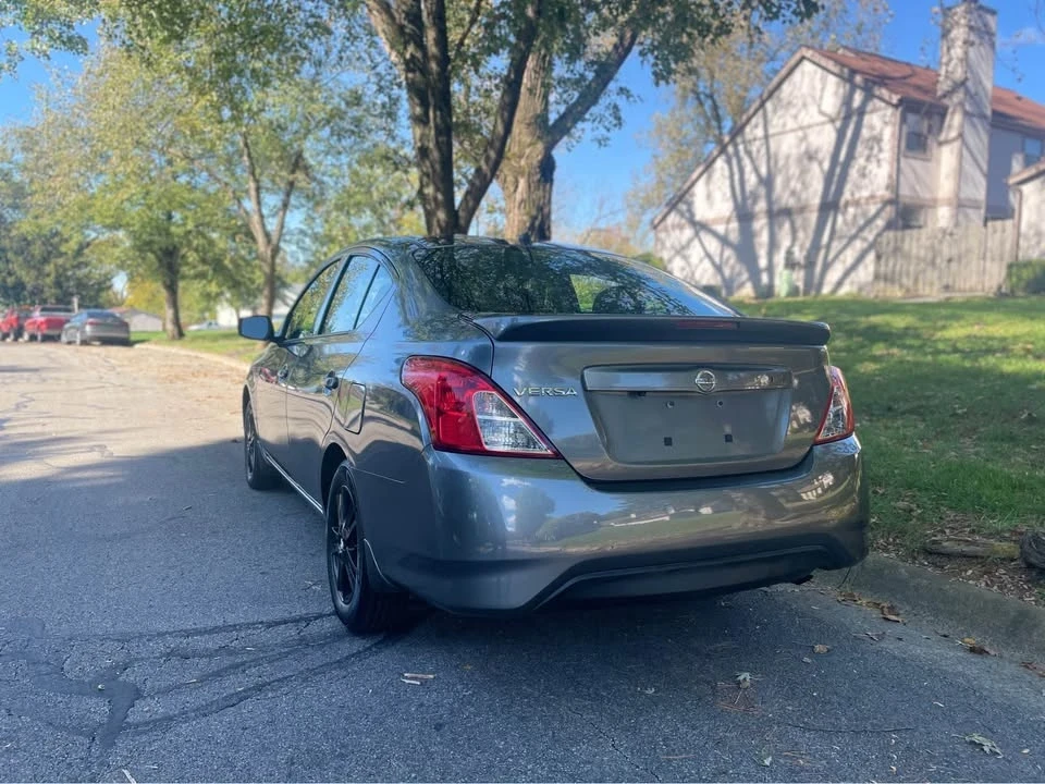 2019 Nissan Versa - Image 18 of 20