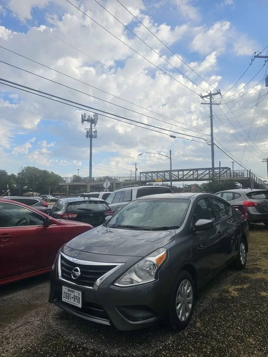 2019 Nissan Versa - Image 2 of 3