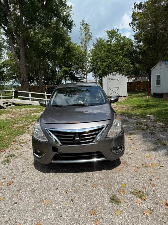 2019 Nissan Versa - Image 2 of 6