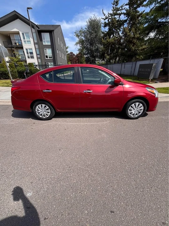 2019 Nissan Versa - Image 5 of 15
