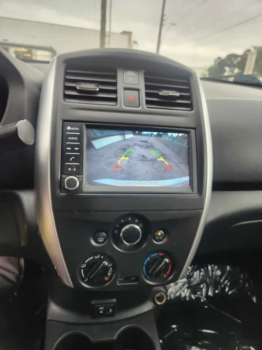2019 Nissan Versa - Image 10 of 12