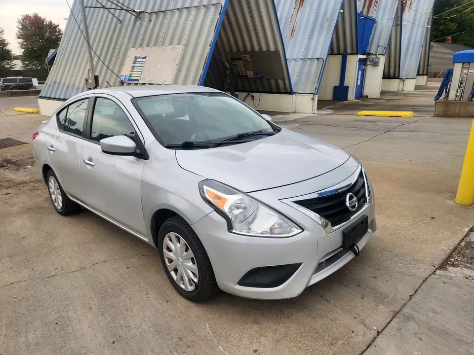 2019 Nissan Versa - Image 3 of 12