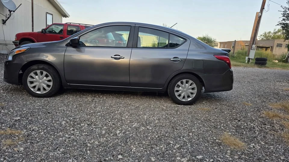 2019 Nissan Versa - Image 2 of 8