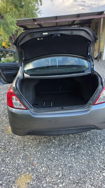 2019 Nissan Versa - Image 6 of 8
