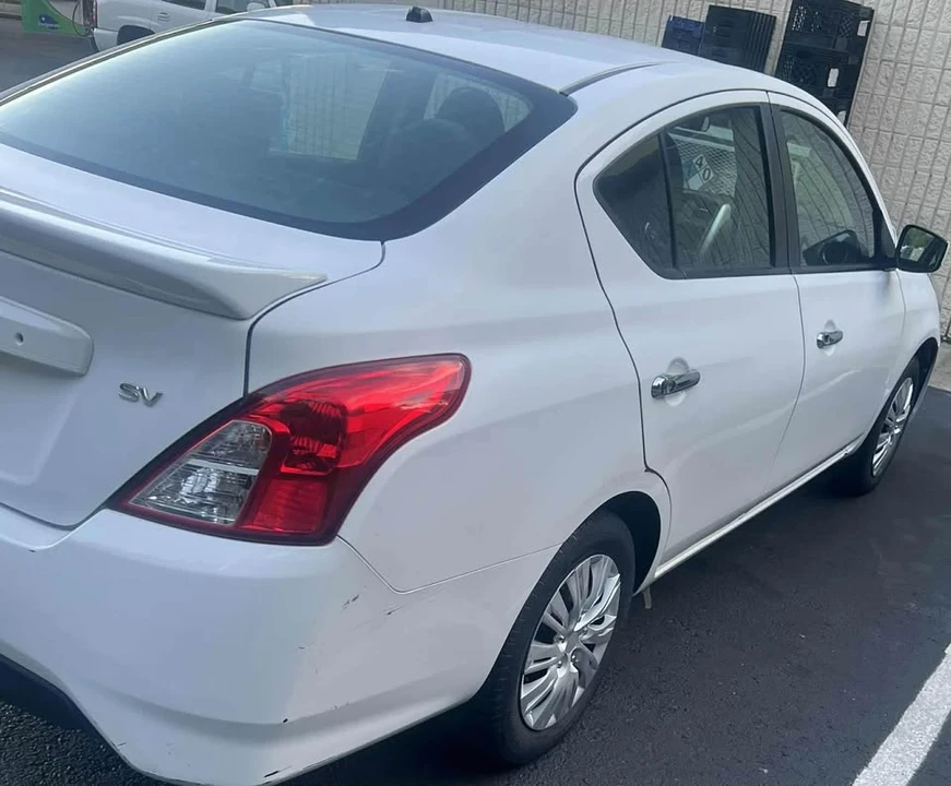 2019 Nissan Versa - Image 5 of 11