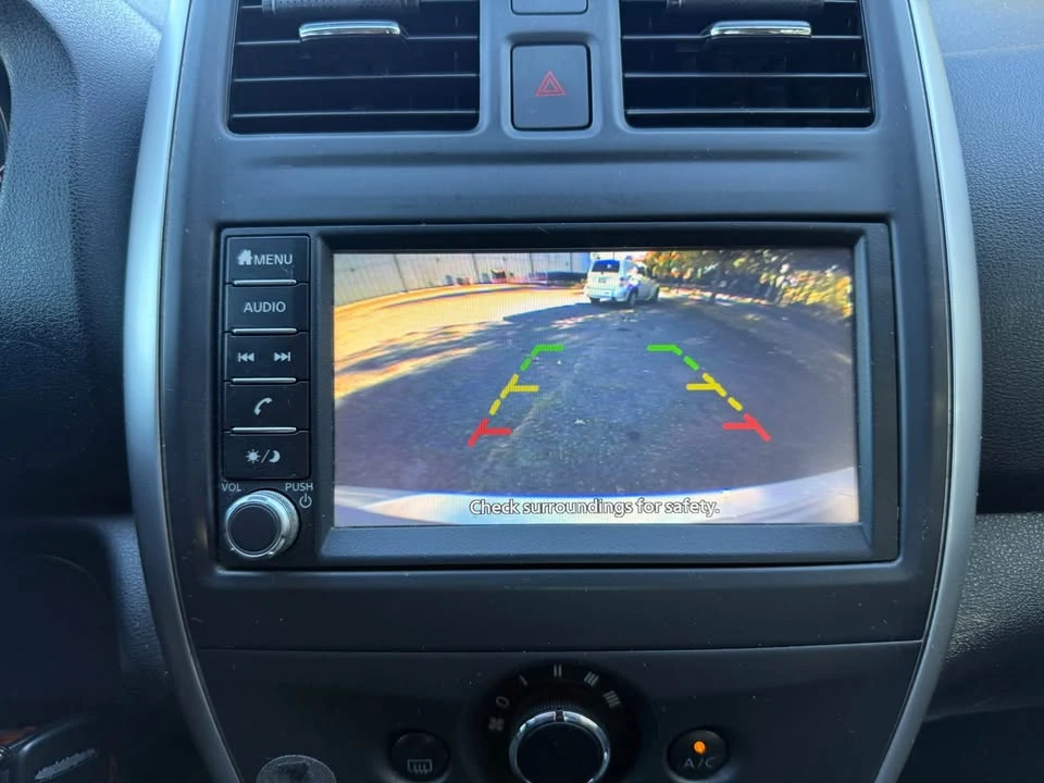 2019 Nissan Versa - Image 12 of 17