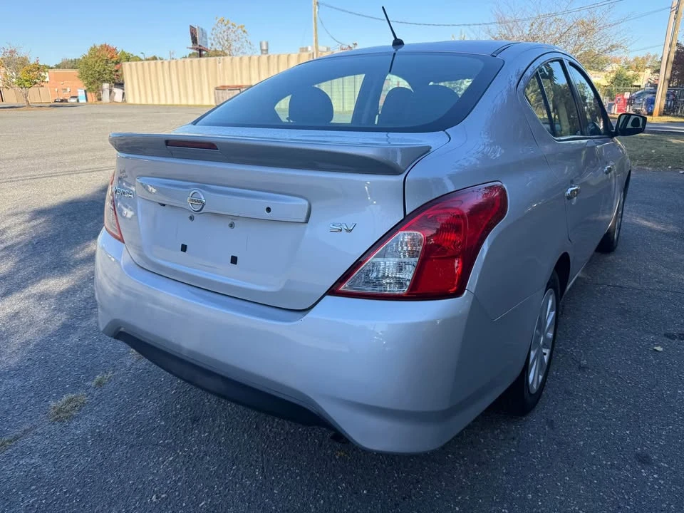 2019 Nissan Versa - Image 4 of 17