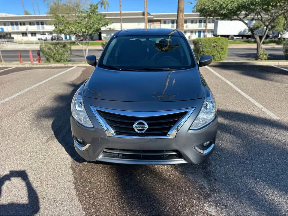 2019 Nissan Versa - Image 2 of 11