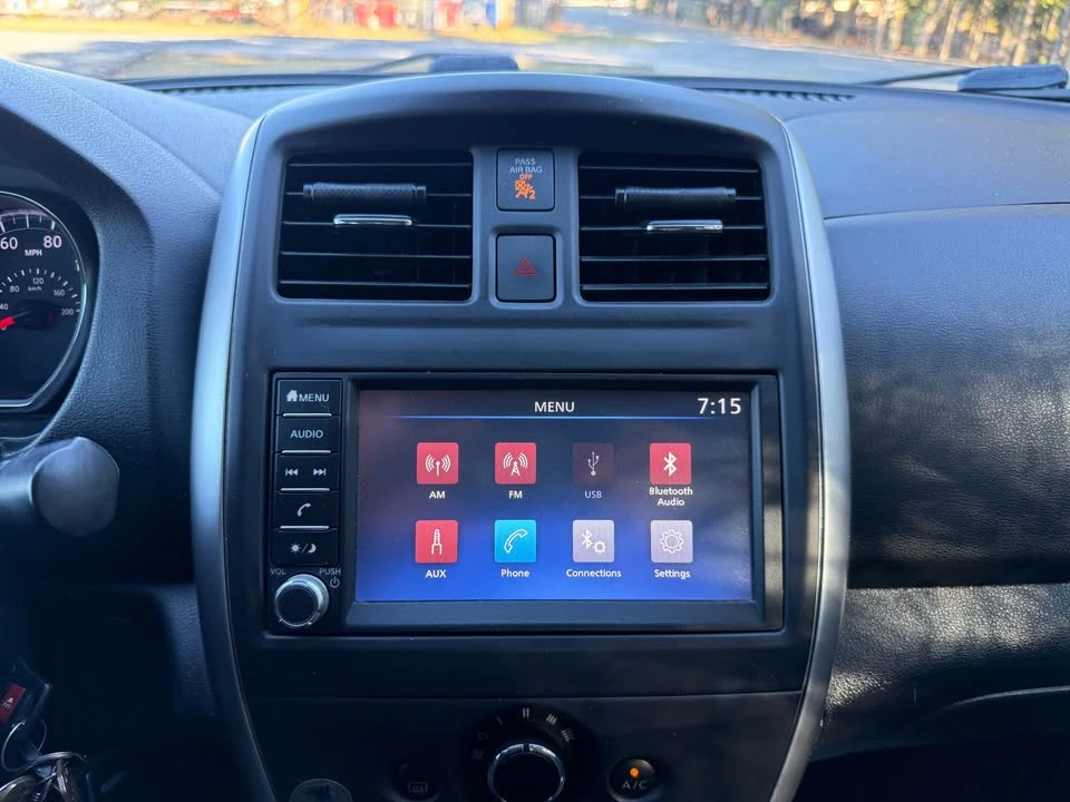 2019 Nissan Versa - Image 11 of 17