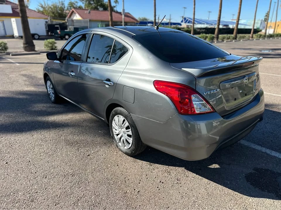 2019 Nissan Versa - Image 4 of 11