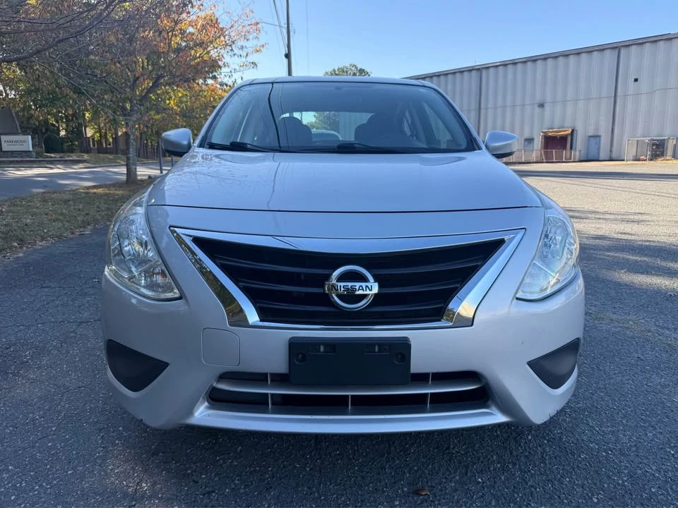 2019 Nissan Versa - Image 2 of 17