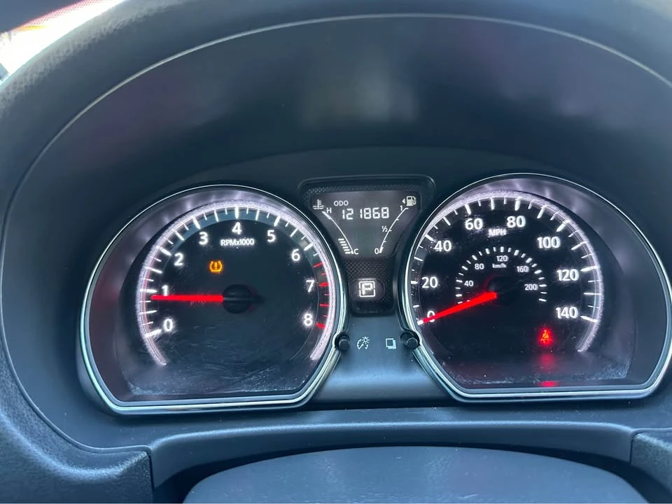 2019 Nissan Versa - Image 10 of 11