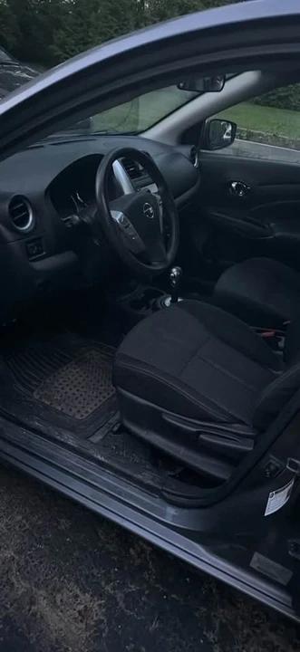2019 Nissan Versa - Image 3 of 9