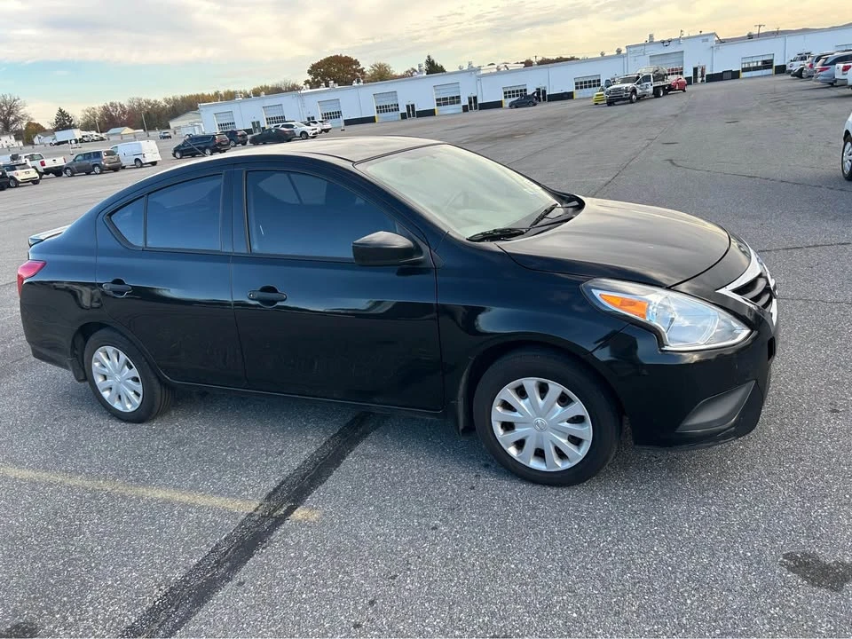 2019 Nissan Versa - Image 3 of 4