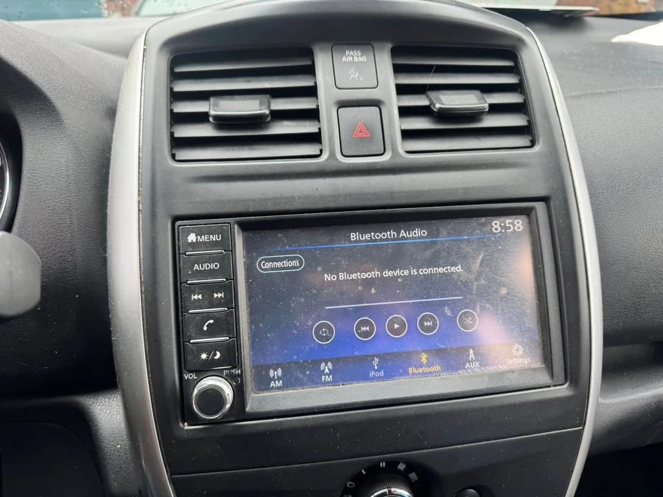2019 Nissan Versa - Image 5 of 10