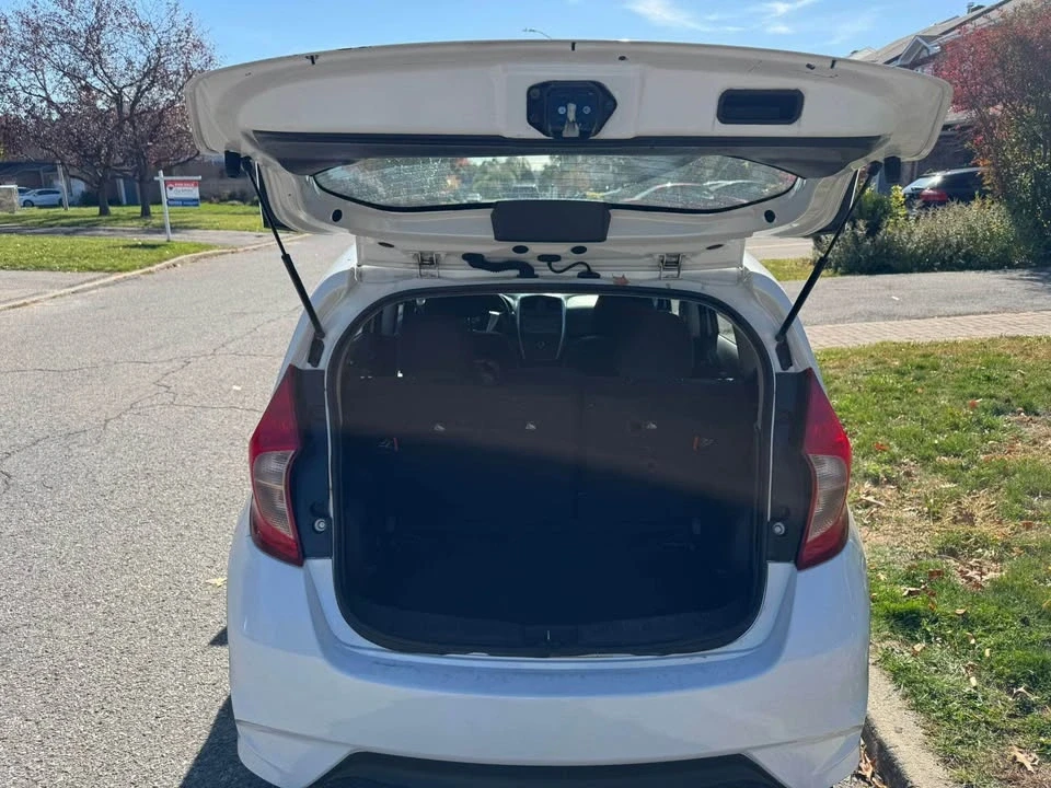 2019 Nissan Versa - Image 9 of 10