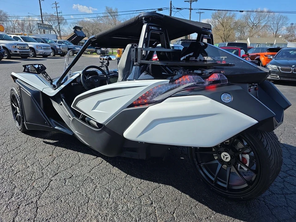 2019 Polaris Slingshot - Image 20 of 21