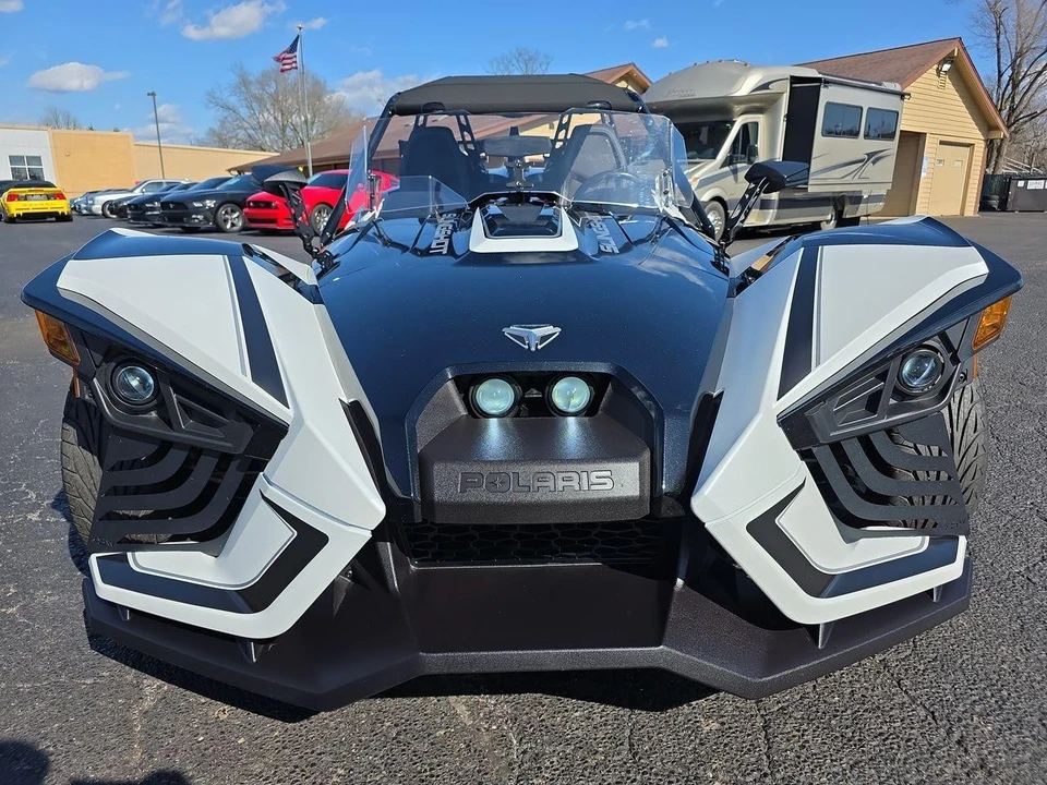 2019 Polaris Slingshot - Image 12 of 21
