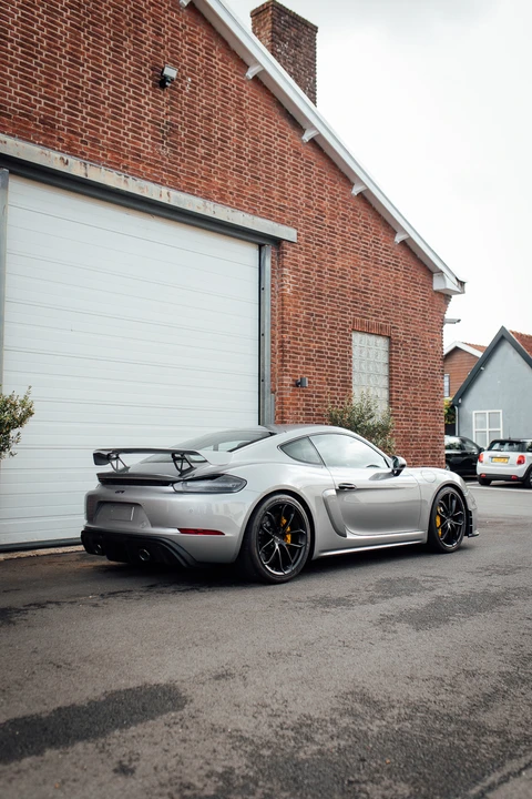 2019 Porsche 718 Cayman GT4 - Image 16 of 31
