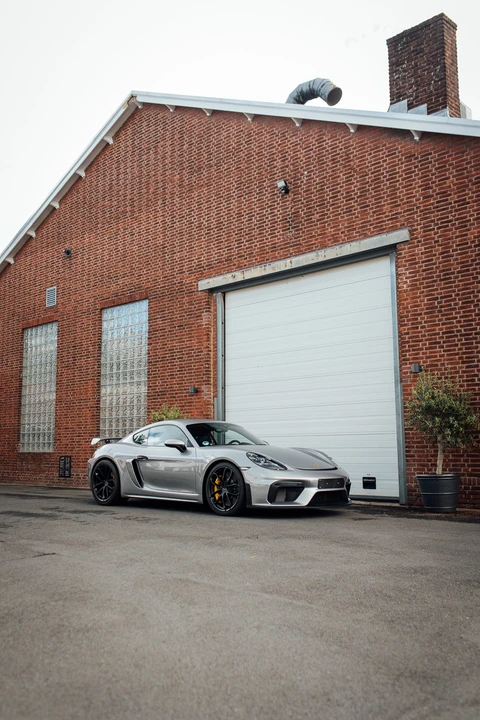 2019 Porsche 718 Cayman GT4 - Image 19 of 31