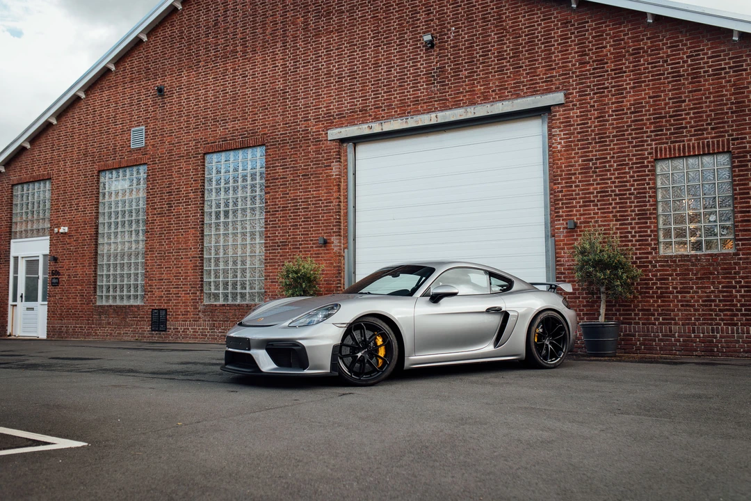 2019 Porsche 718 Cayman GT4 - Image 10 of 31