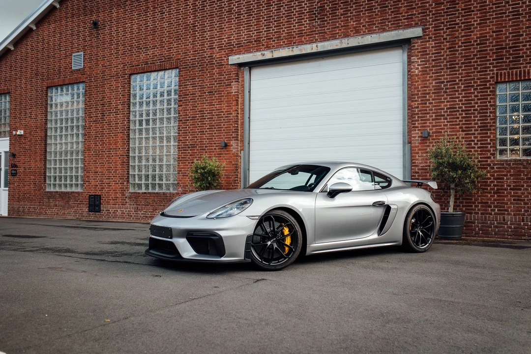 2019 Porsche 718 Cayman GT4 - Image 11 of 31