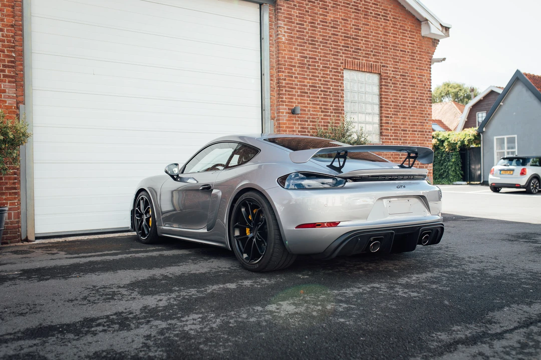 2019 Porsche 718 Cayman GT4 - Image 8 of 31