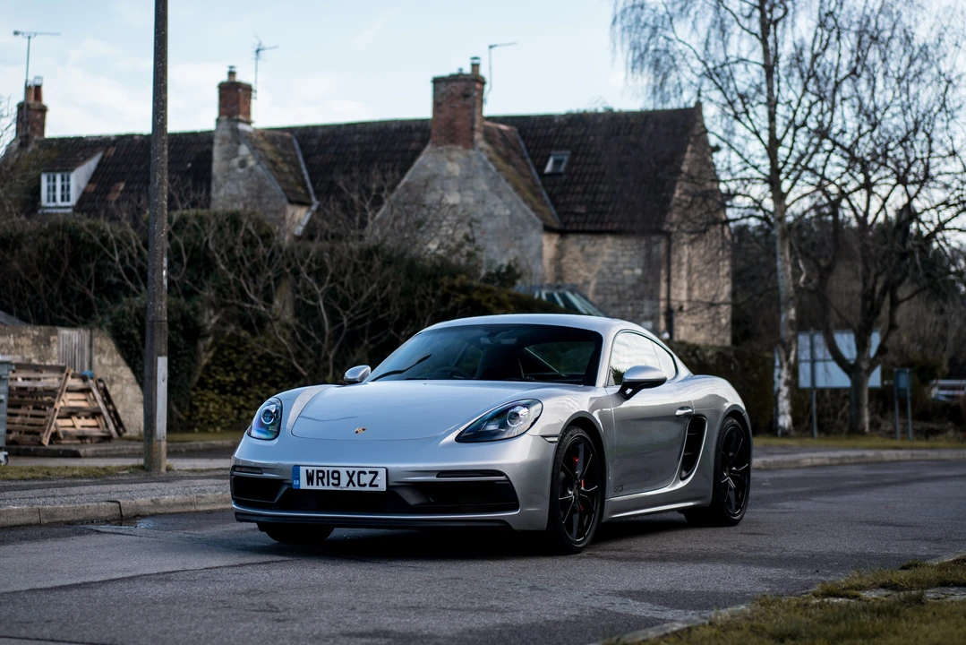 2019 Porsche 718 Cayman GTS - Image 18 of 31