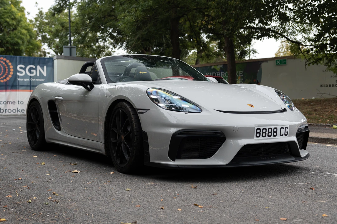 2019 Porsche 718 Boxster Spyder - Image 2 of 31
