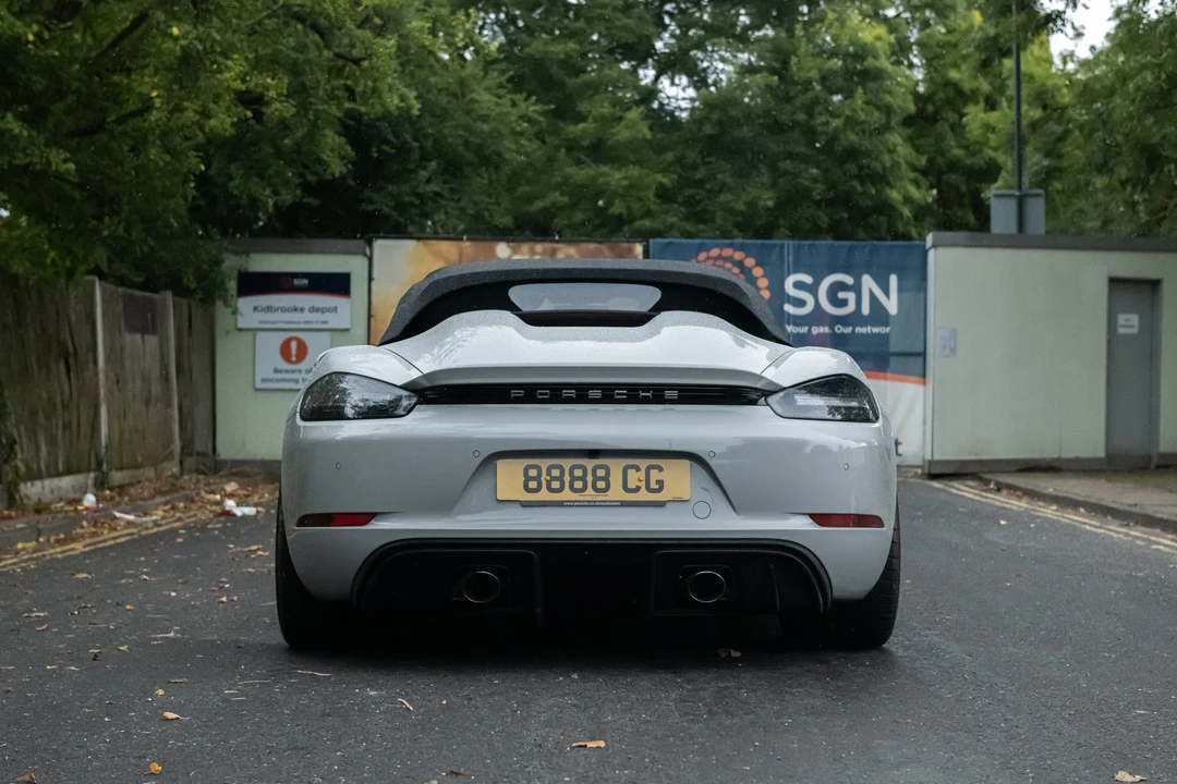 2019 Porsche 718 Boxster Spyder - Image 18 of 31