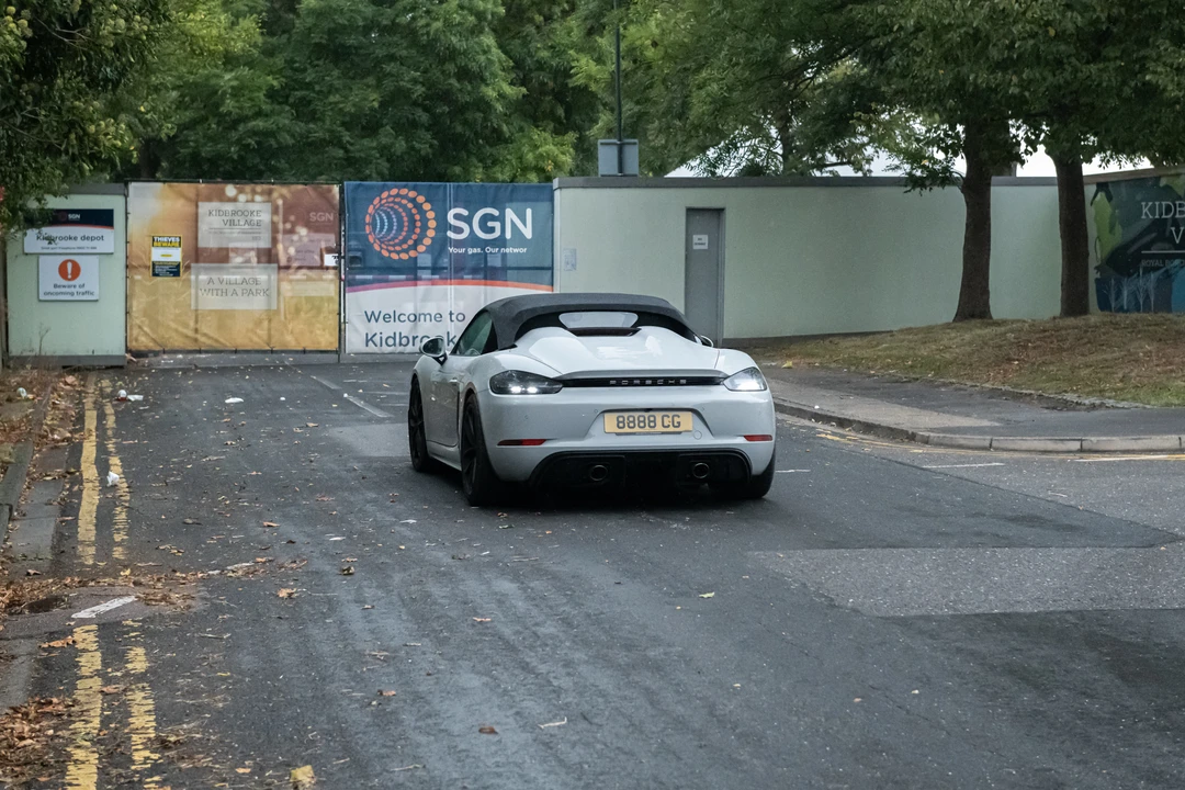 2019 Porsche 718 Boxster Spyder - Image 23 of 31