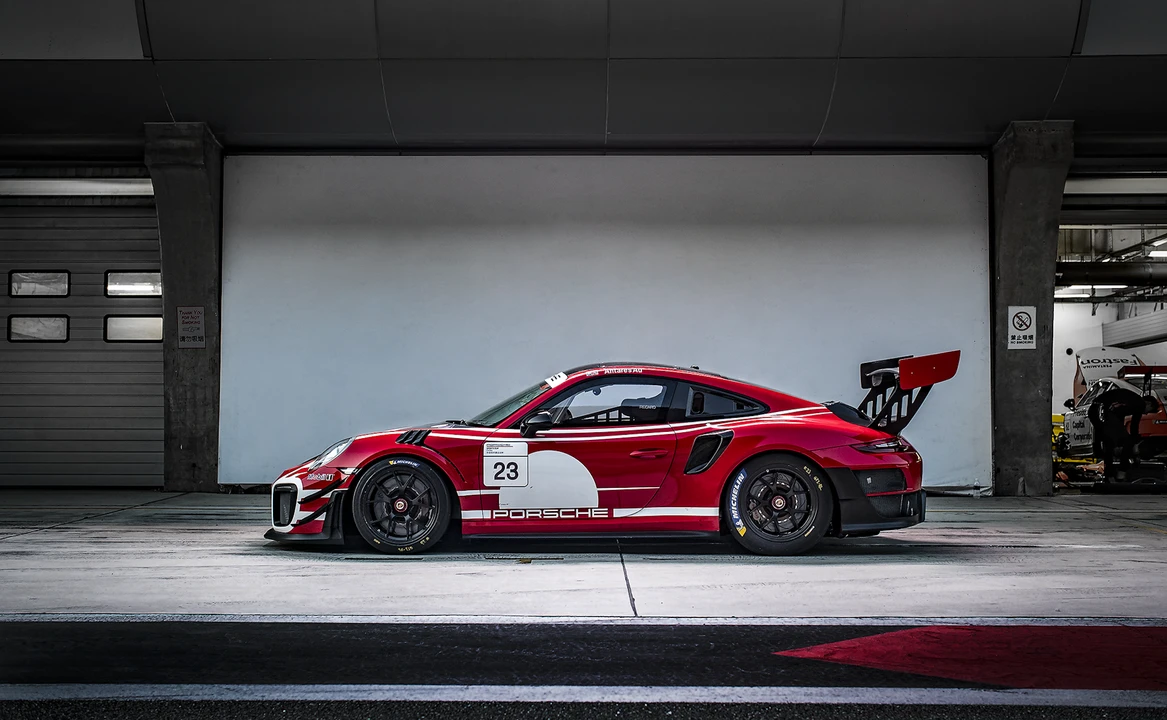 2019 Porsche 991 GT2 RS - Image 3 of 31