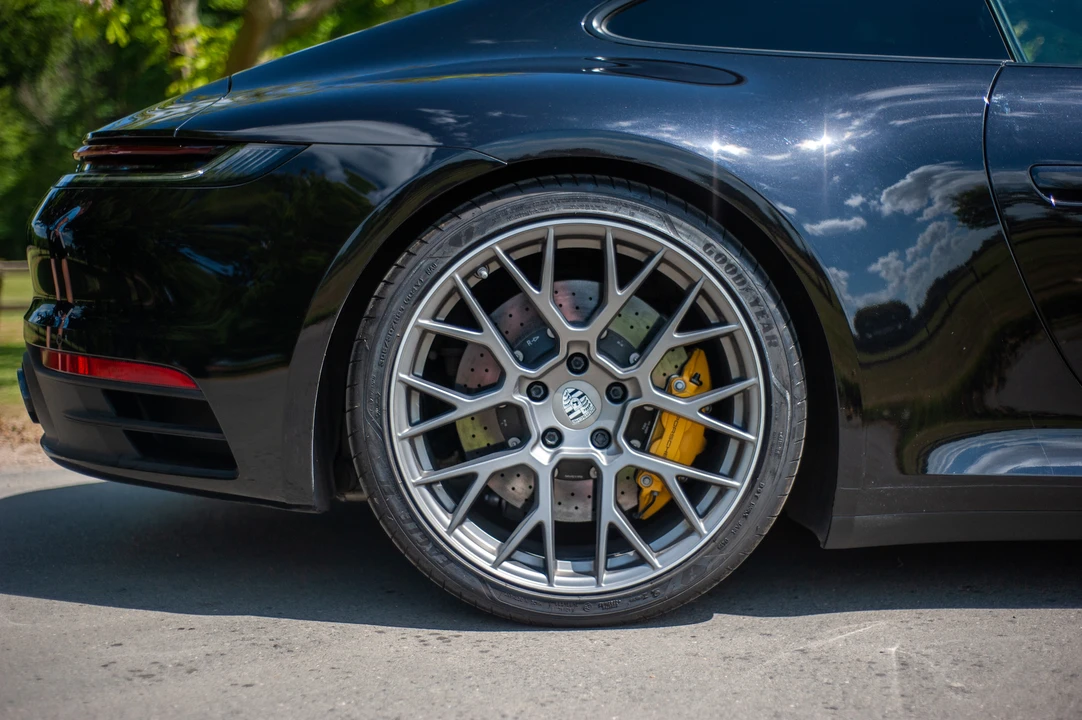 2019 Porsche 992 Carrera S - Image 24 of 31