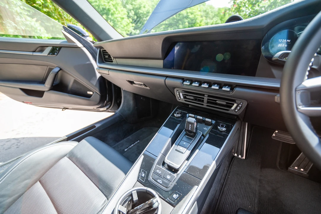 2019 Porsche 992 Carrera S - Image 28 of 31