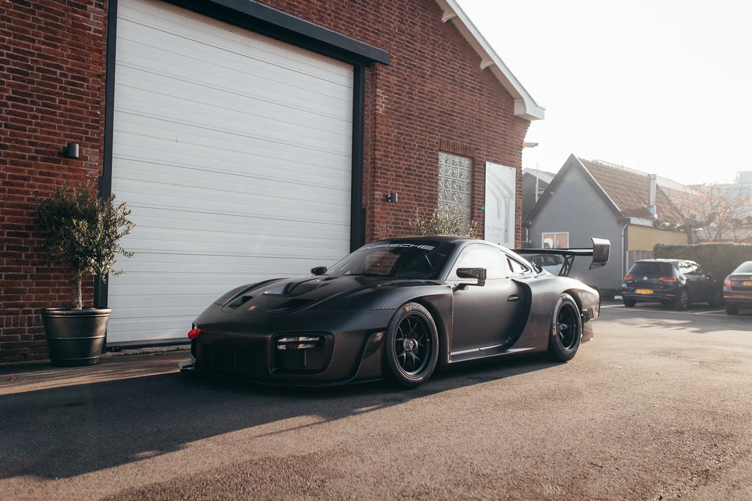 2019 Porsche 934 & 935 - Image 12 of 31