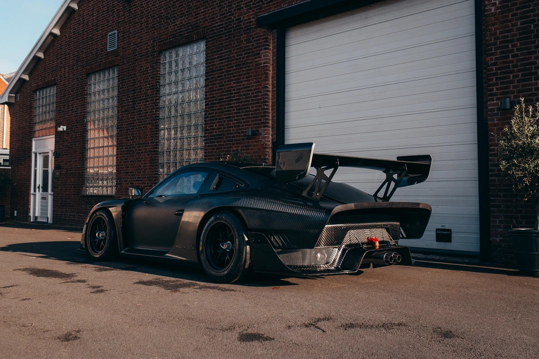 2019 Porsche 934 & 935 - Image 13 of 31