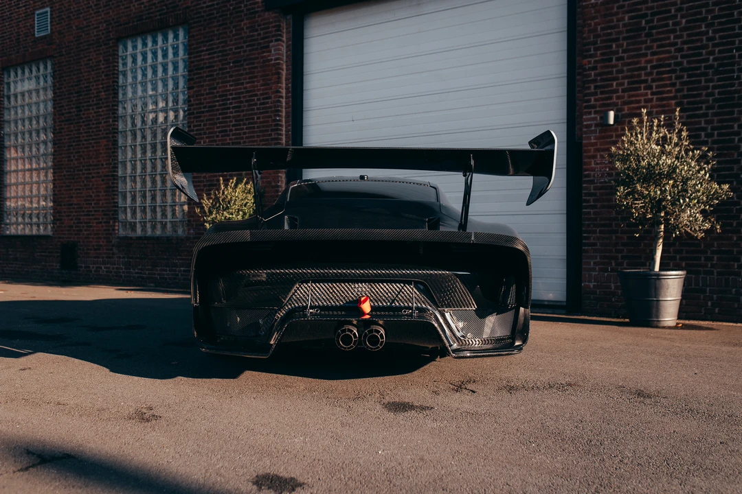 2019 Porsche 934 & 935 - Image 7 of 31