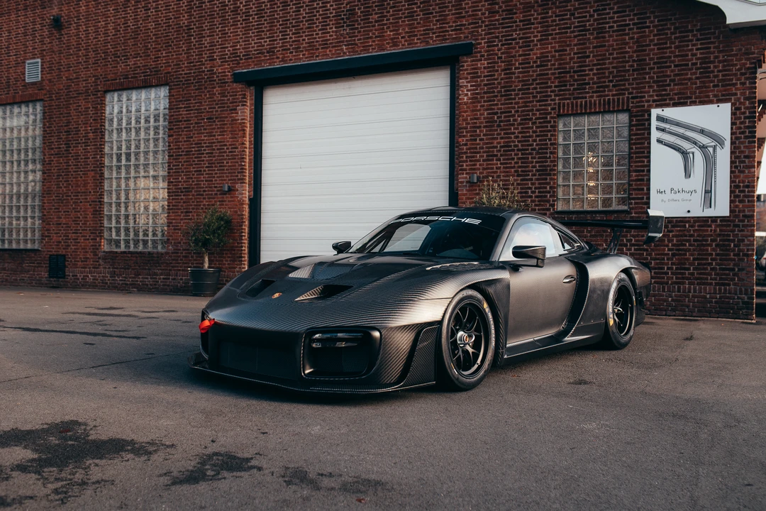 2019 Porsche 934 & 935 - Image 4 of 31