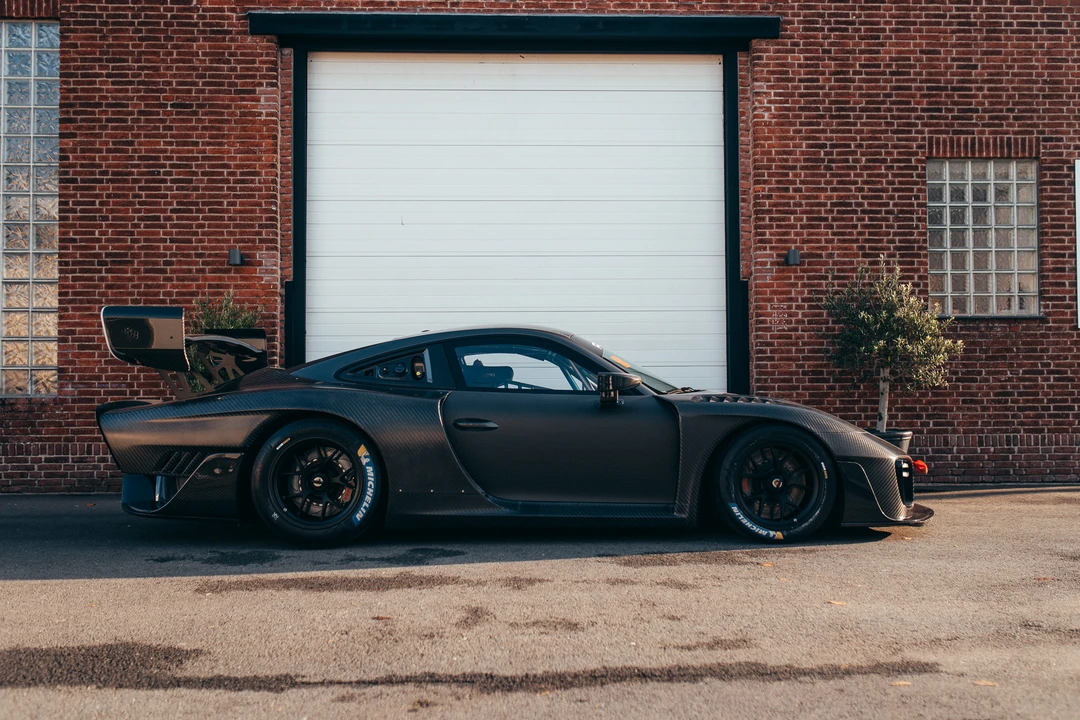 2019 Porsche 934 & 935 - Image 9 of 31