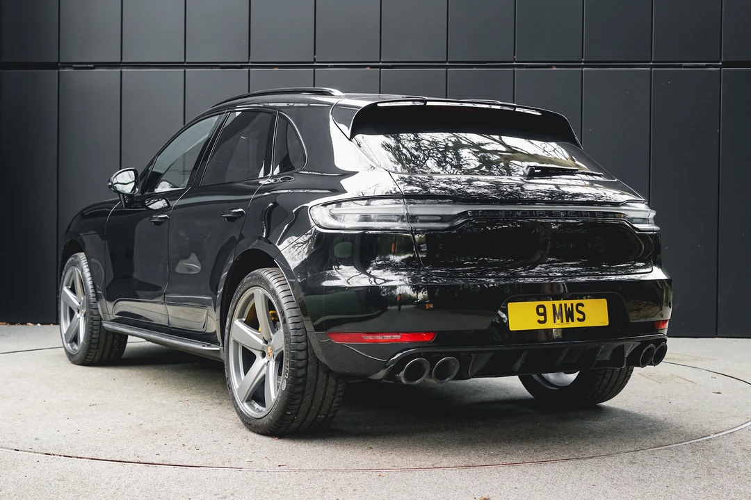 2019 Porsche Macan Turbo - Image 15 of 31