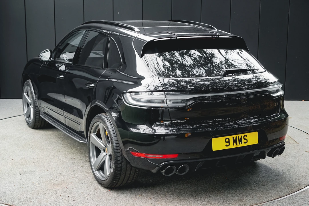 2019 Porsche Macan Turbo - Image 17 of 31