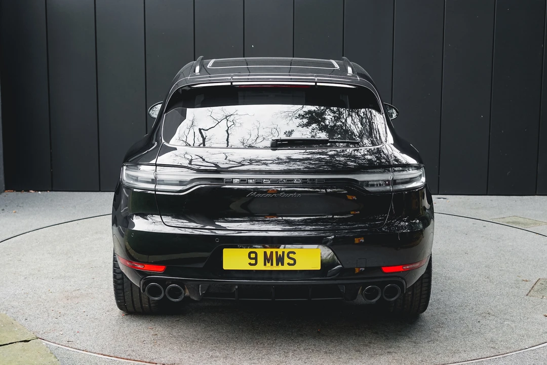 2019 Porsche Macan Turbo - Image 14 of 31