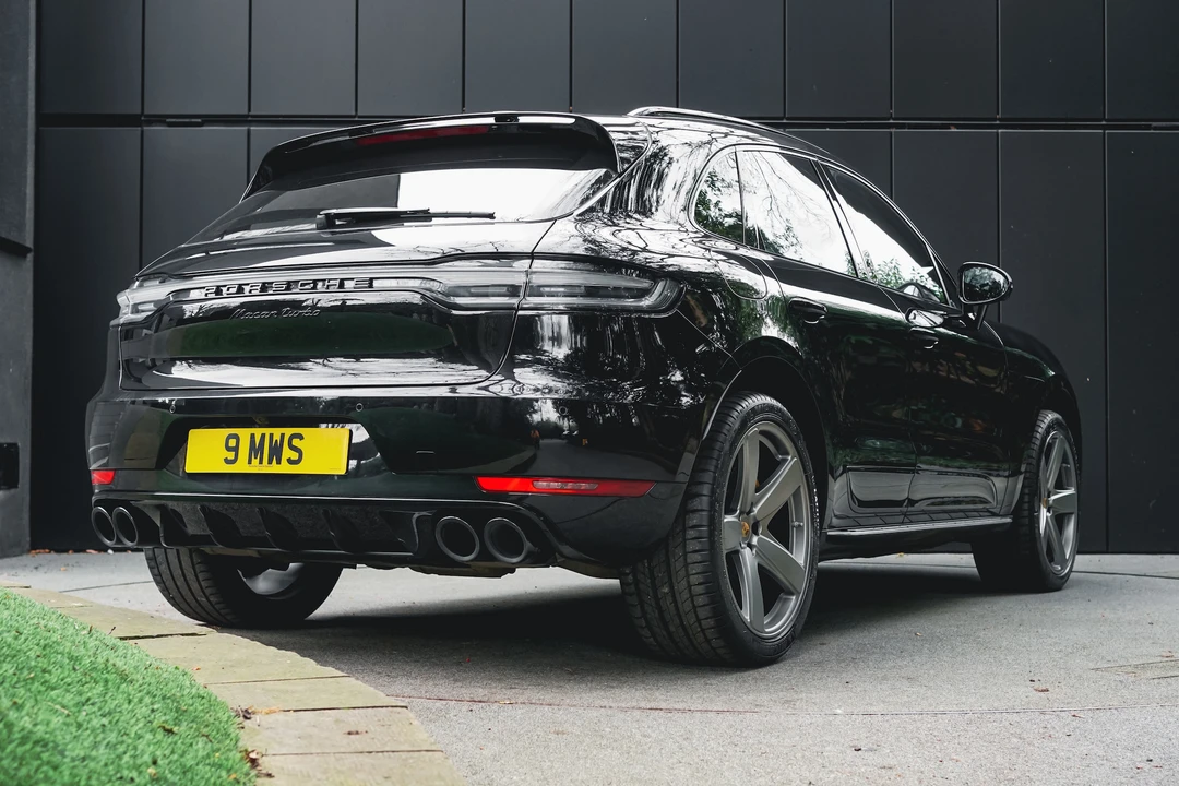 2019 Porsche Macan Turbo - Image 13 of 31