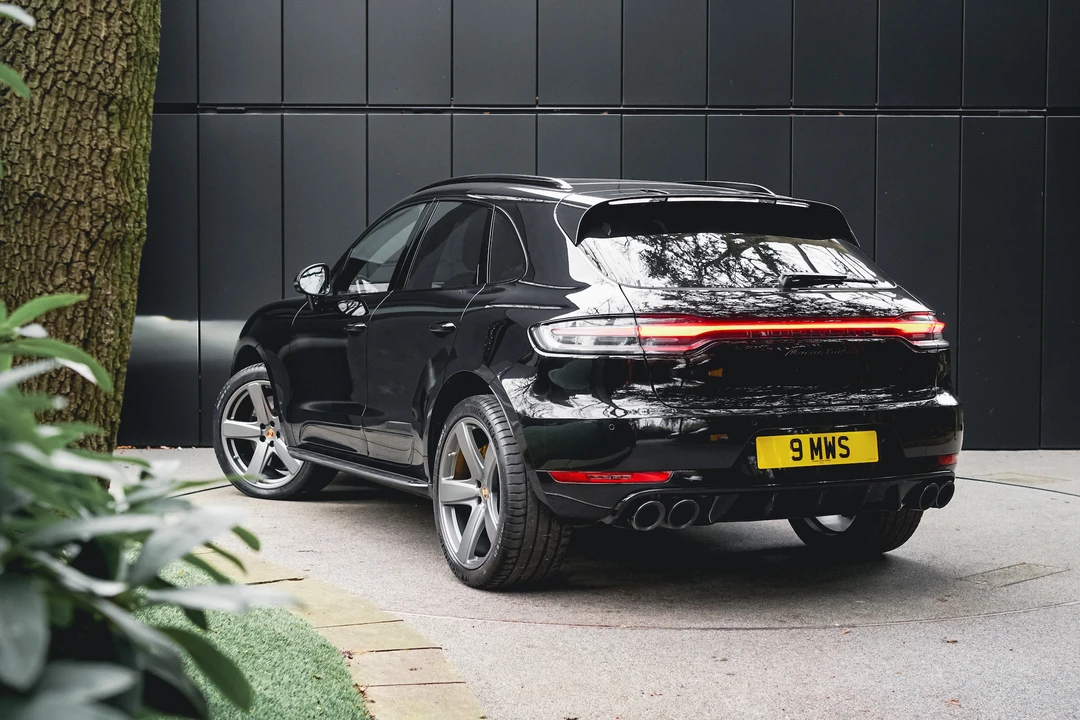2019 Porsche Macan Turbo - Image 20 of 31