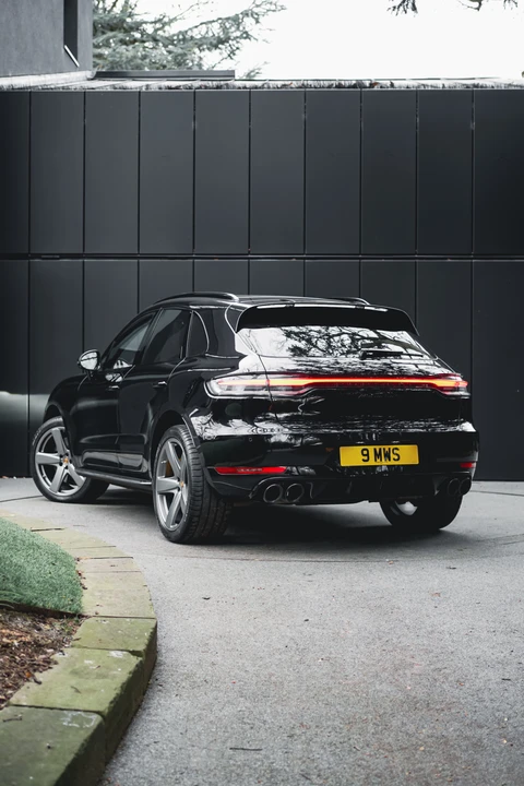 2019 Porsche Macan Turbo - Image 29 of 31