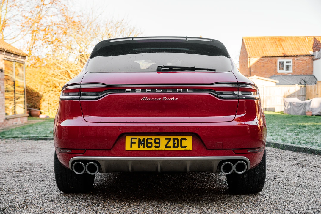 2019 Porsche Macan Turbo - Image 7 of 31