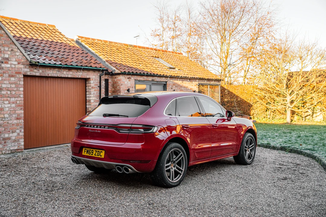 2019 Porsche Macan Turbo - Image 8 of 31