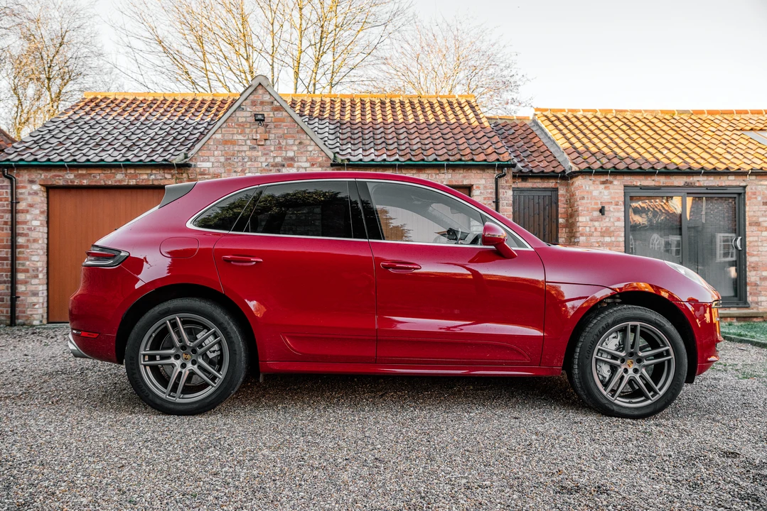 2019 Porsche Macan Turbo - Image 9 of 31