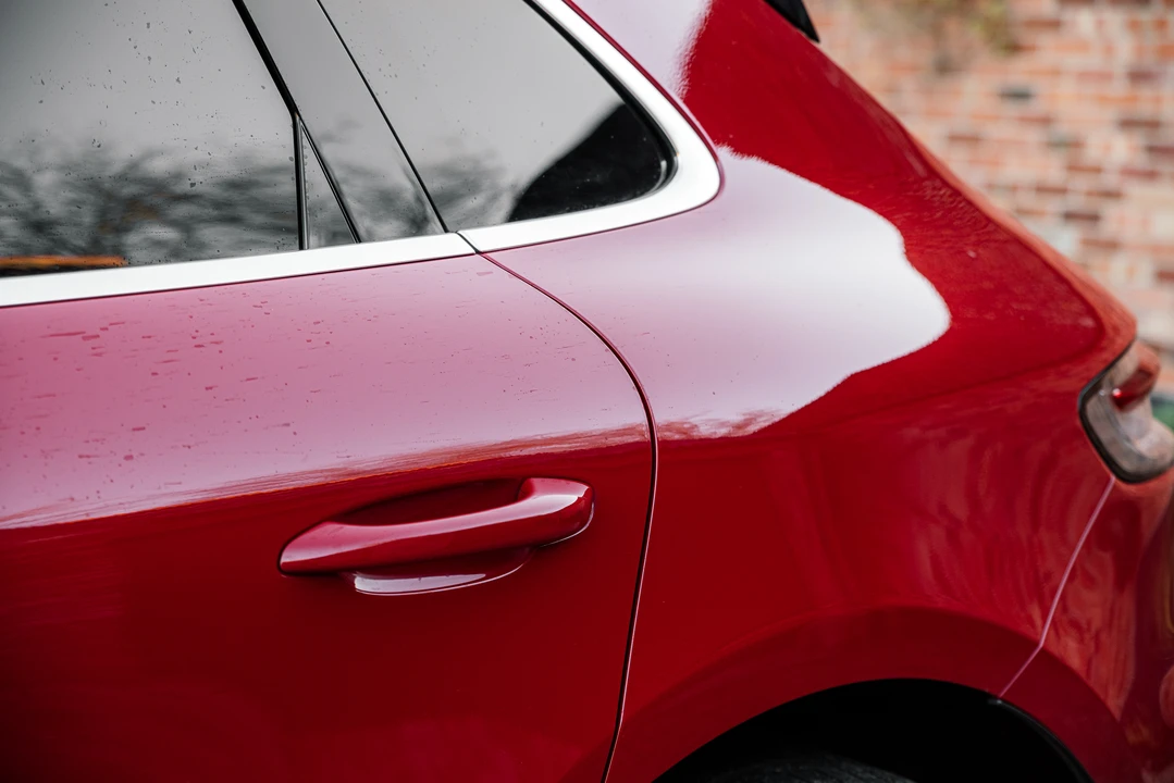 2019 Porsche Macan Turbo - Image 29 of 31