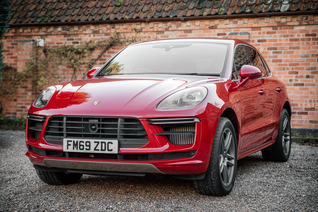 2019 Porsche Macan Turbo - Image 12 of 31
